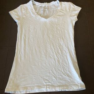white tee shirt